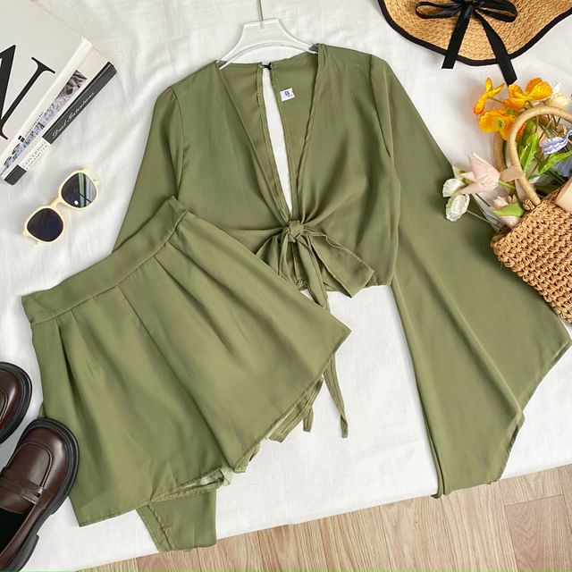 Set: Bell-Sleeved V-Neck Tie-Front Top + High-Waisted Shorts