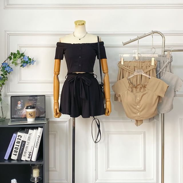 Set: Off-Shoulder Buttoned Crop Top + Elastic-Waist Shorts