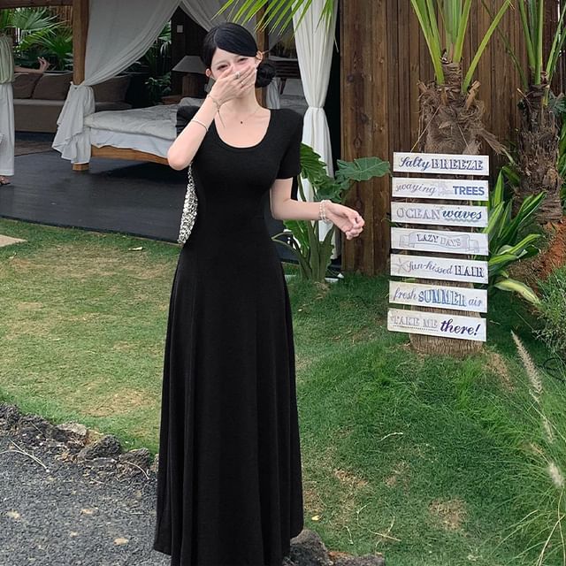 Black Short Sleeve Scoop Neck Cutout Tie Back Maxi Dress - Altfashion Shop