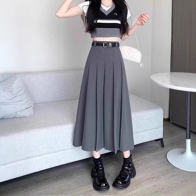 Pleated Midi A-Line Skirt with High Waist Plain Design