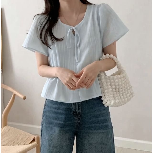 Bow-Accented Short-Sleeved Plain Blouse