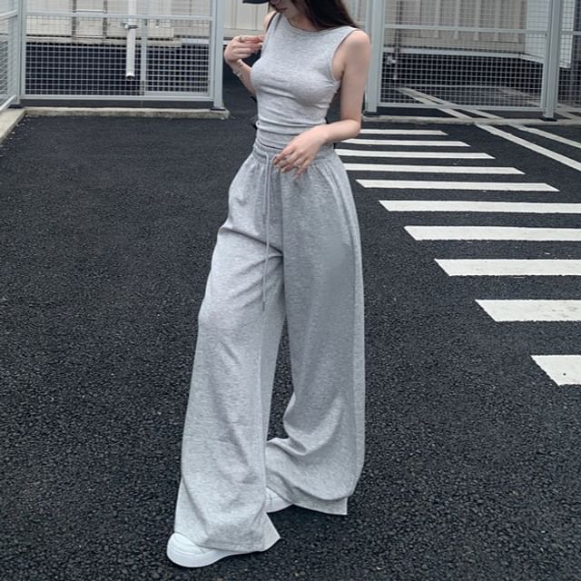 Open-Back Round-Neck Crop Tank & Baggy Drawstring Pants Set