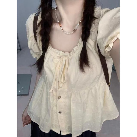 Scoop Neck Lace Peplum Blouse