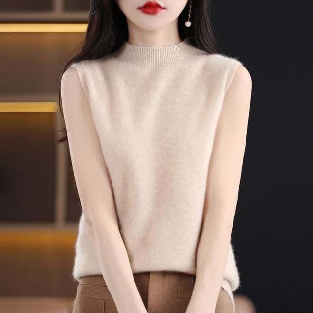 Sleeveless Plain Mock-Neck Knitted Top