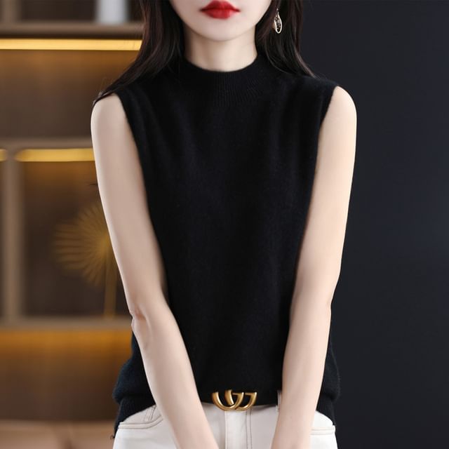Sleeveless Plain Mock-Neck Knitted Top