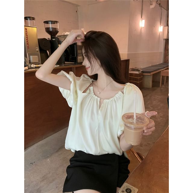 Plain Cutout Ruched Puff-Sleeved Notch-Necked Blouse