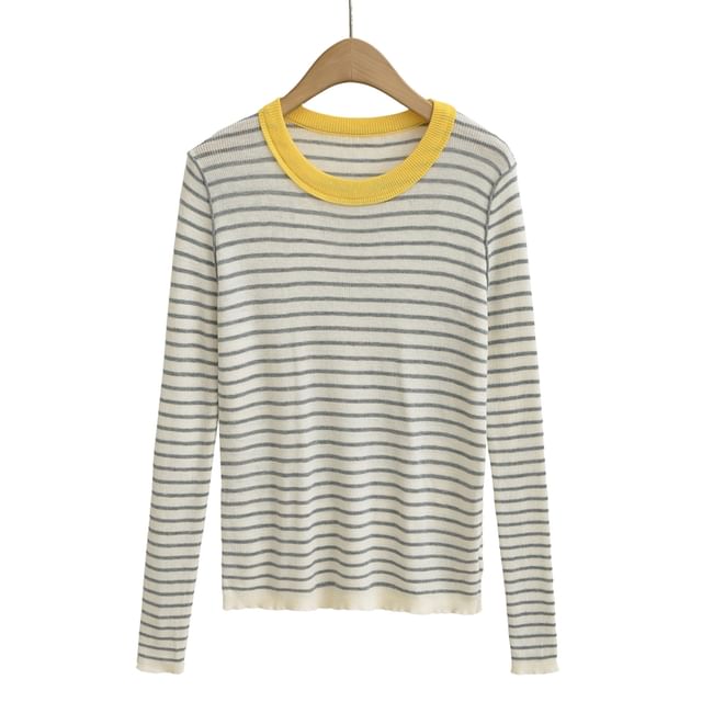 Striped Knit Round-Neck Long-Sleeved Top