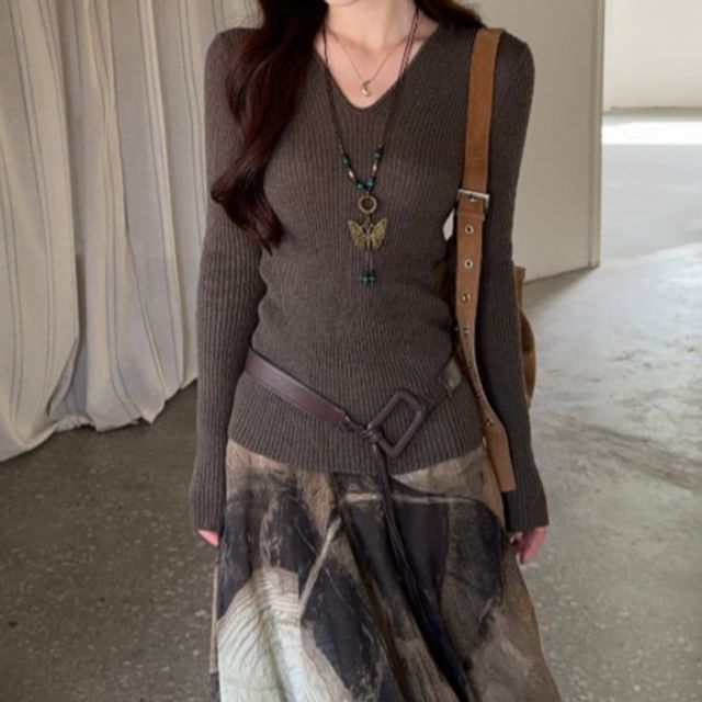 Hooded V-Neck Sweater with Tie Dye Asymmetrical Maxi Skirt