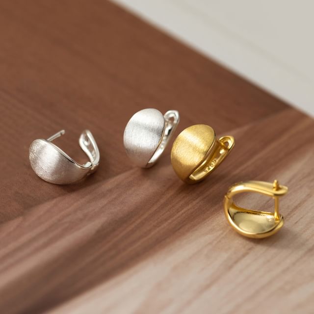 Oval Alloy Stud Earring