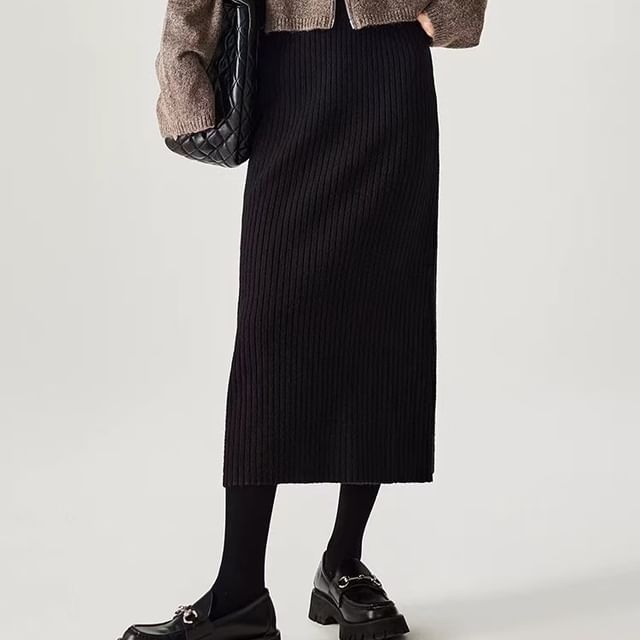 Knit Midi H-Line Skirt with High Rise