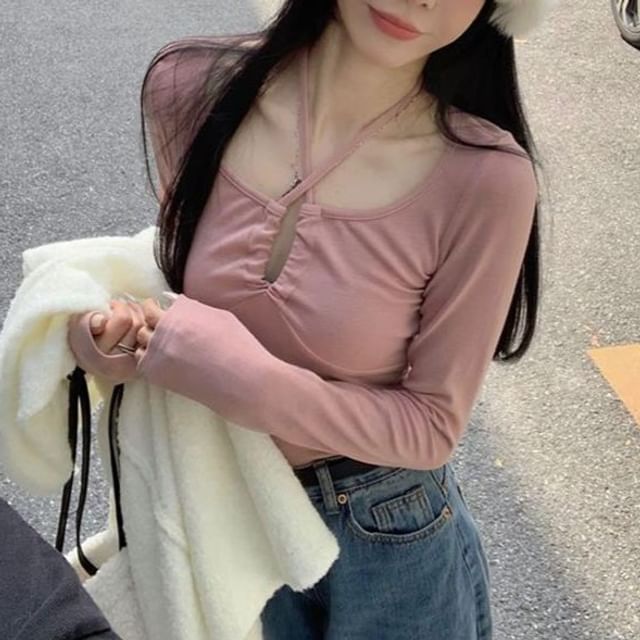 Halter Style Slim Fit Tee with Extended Sleeves and Solid Color