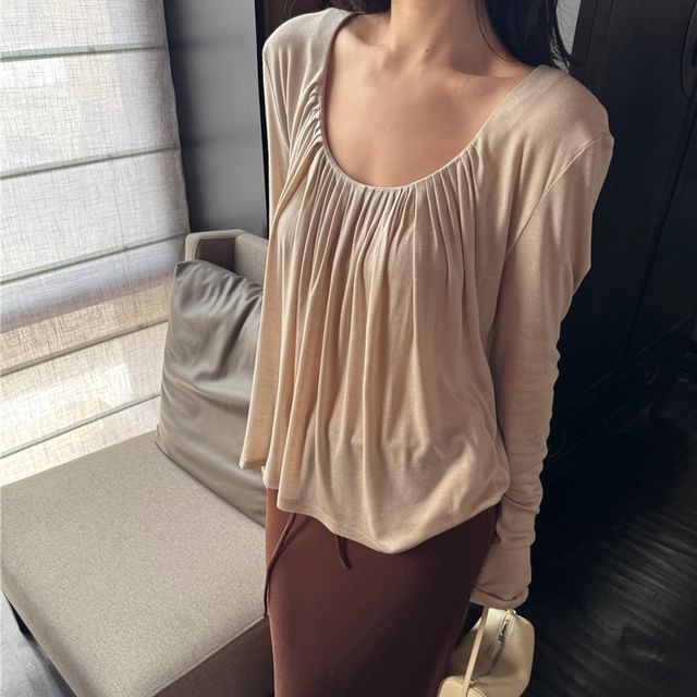 U-Neck Solid Top with Long Sleeves & High-Waist A-Line Maxi Skirt