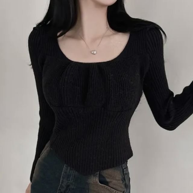 Asymmetric Solid Knit Top with Crewneck & Long Sleeves