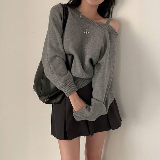 Cold Shoulder Plain Knit Pullover Sweater