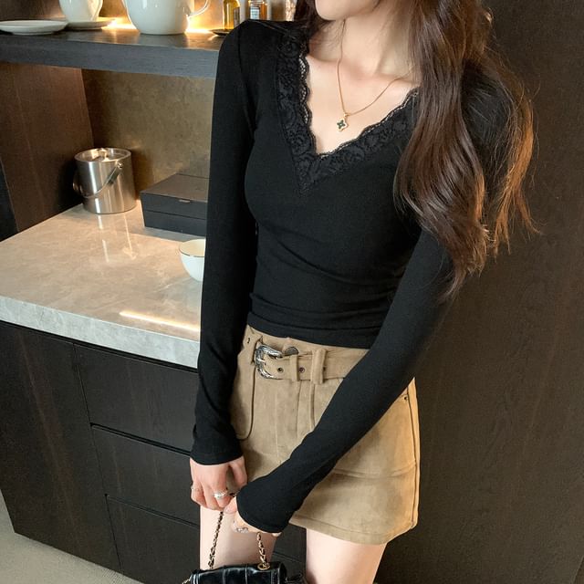 Slim-Fit Crop Tee with Lace Trim, V-Neck, and Long Sleeves