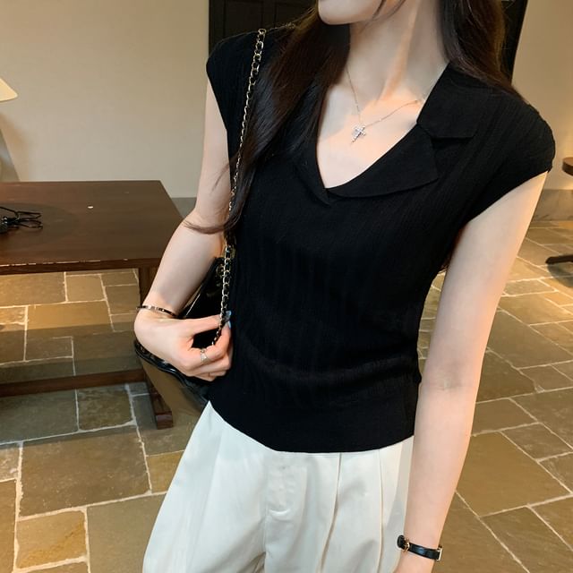 Slim-Fit Knit Top with Cap Sleeves and Notch Lapel in Solid Color