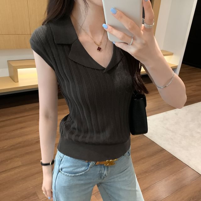 Slim-Fit Knit Top with Cap Sleeves and Notch Lapel in Solid Color