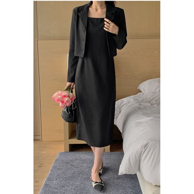 Set: Spaghetti Strap Sweetheart Neck Plain Midi A-Line Dress + Single Breasted Crop Blazer