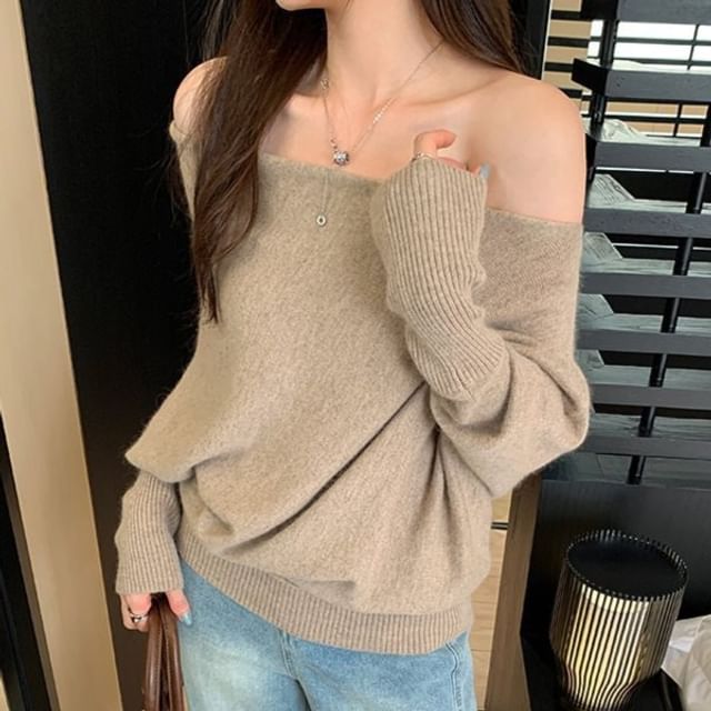 Boat Neck Sweater in Plain Style