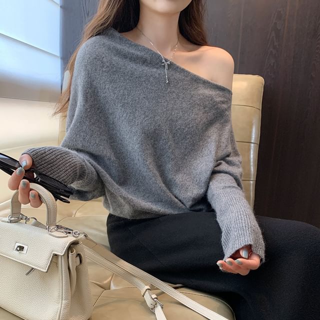 Boat Neck Sweater in Plain Style