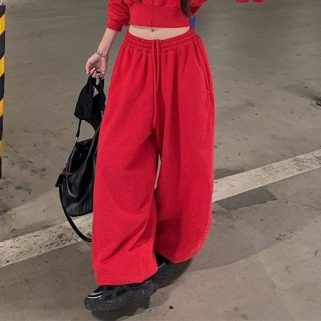 Cropped Zip Hoodie and Drawstring Baggy Sweatpants