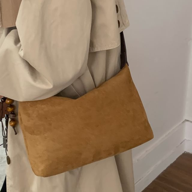 Faux Leather Plain Zip Shoulder Bag