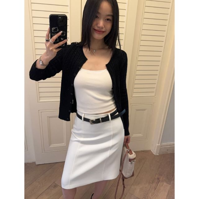 Round Neck Plain Cable Knit Button Up Cardigan