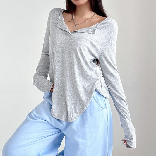 Solid Henley T-Shirt with Extended Sleeves, Classic Buttoned Placket