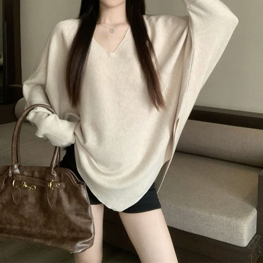 Solid Knit Top with V-Neckline & Batwing Sleeves, Relaxed Fit Pullover