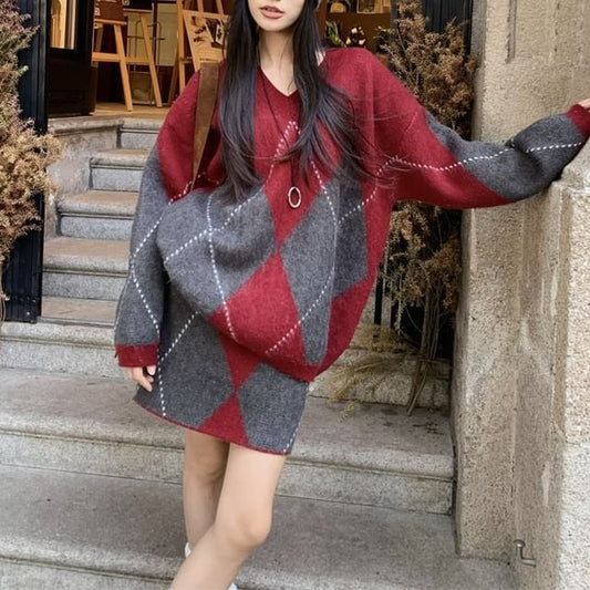 V-Neck Argyle Sweater / Plaid Mini Skirt