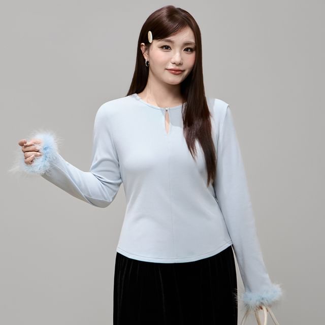 Keyhole Long-Sleeve Round-Neck Detachable Fluffy Trim Top