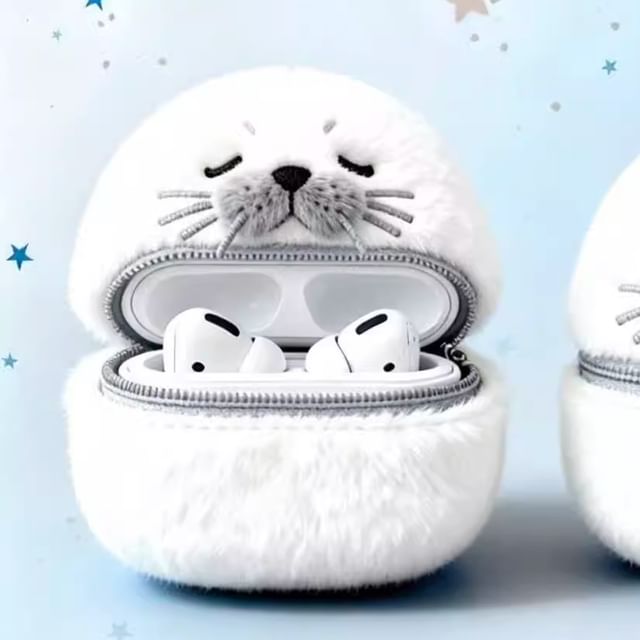 Seal Chenille Apple AirPods / Pro Earphone Case Skin