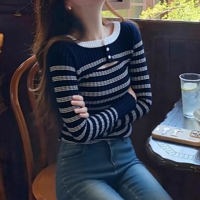 Striped Contrast Trim Cropped Knit Crew Neck Long Sleeve Top