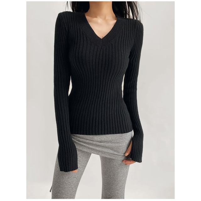 Ribbed V-Neck Solid Knit Sweater