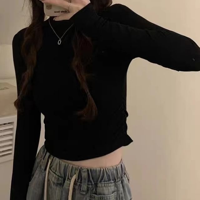 Cropped Mock Neck Long-Sleeve T-Shirt