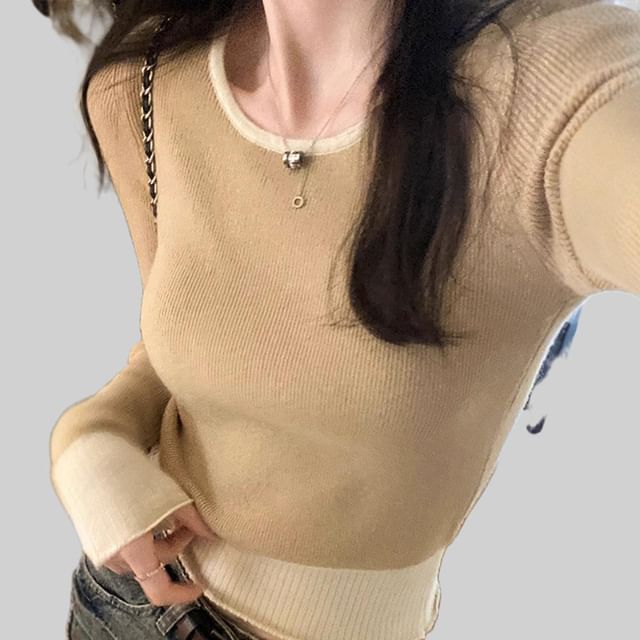 Contrast Trim Crew Neck Knit Top