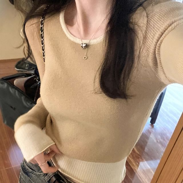 Contrast Trim Crew Neck Knit Top