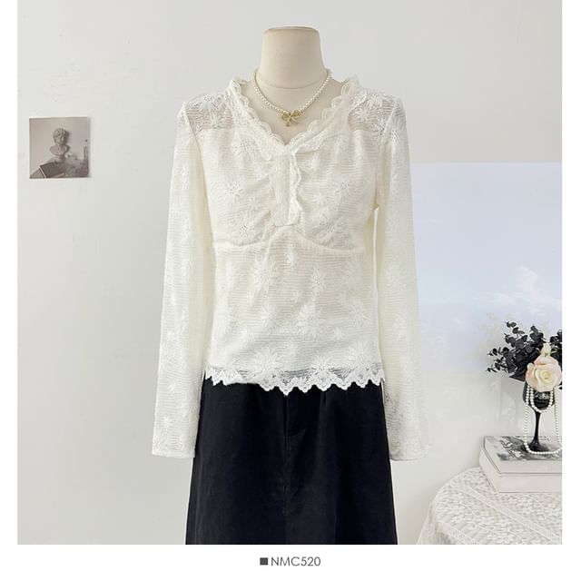 V-Neck Lace Slim Fit Long Sleeve Top