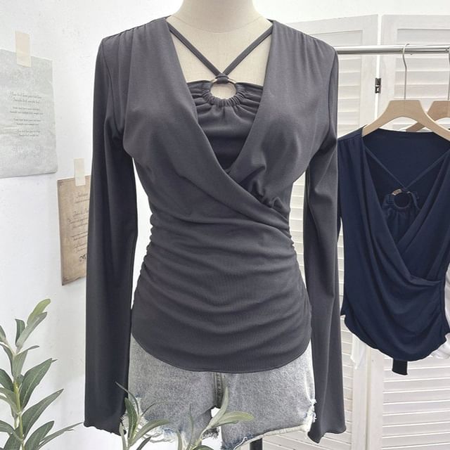 Fitted Halter Neck Two-Piece Style Long Sleeve Tee