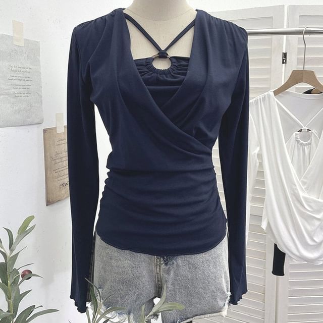 Fitted Halter Neck Two-Piece Style Long Sleeve Tee