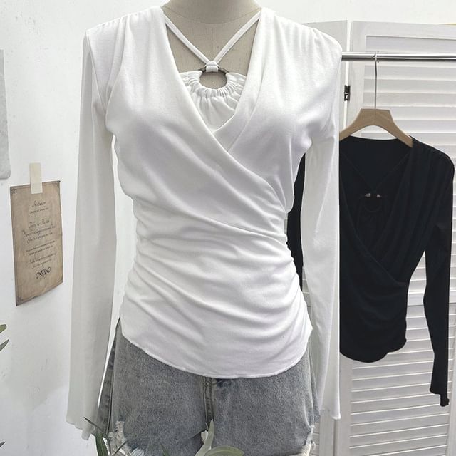Fitted Halter Neck Two-Piece Style Long Sleeve Tee