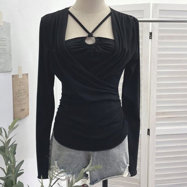 Fitted Halter Neck Two-Piece Style Long Sleeve Tee