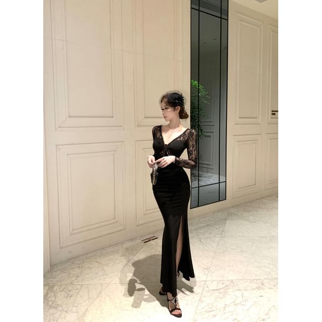 Long-Sleeve V-Neck Lace Panel Ruched Slit Maxi Sheath Dress