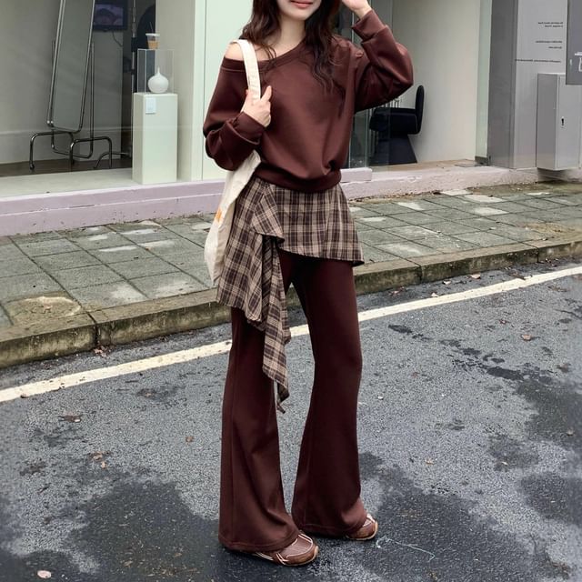 Off Shoulder Sweatshirt and Plaid Skirt Pants Set