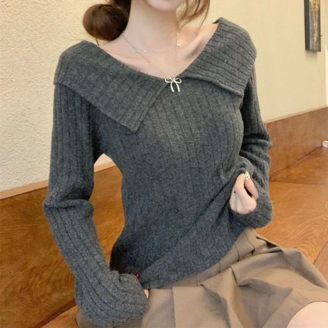 V-Neck Knit Top Long Sleeve