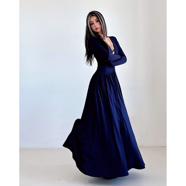 Long-Sleeve V-Neck Plain Maxi A-Line Dress