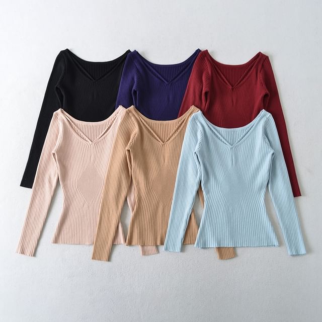 Ribbed Knit V-Neck Long-Sleeve Top