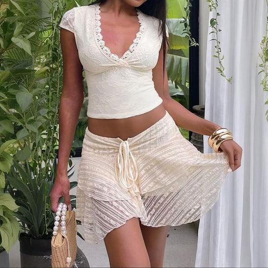 Cap-Sleeve V-Neck Lace Slim-Fit Crop Top