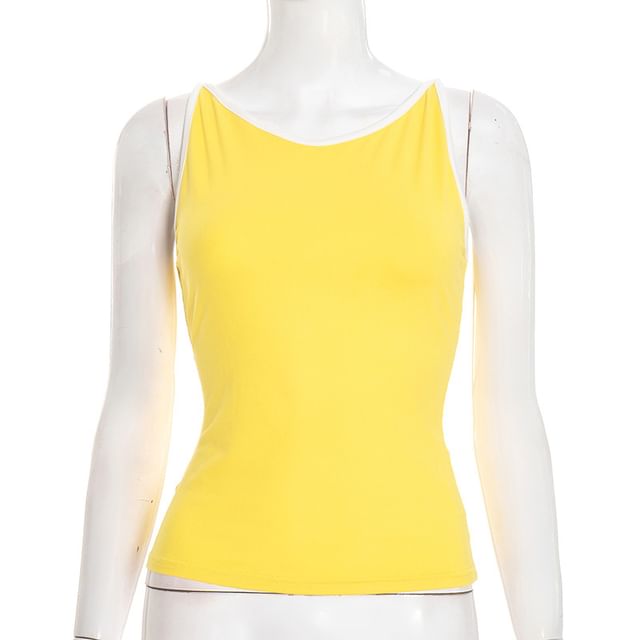 Contrast Trim Scoop Neck Tank Top in Slim Fit