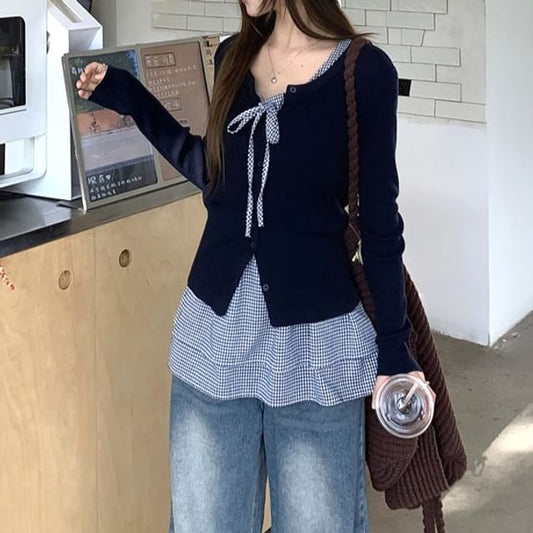 Sleeveless Crew Neck Plaid Blouse / Crew Neck Plain Cardigan